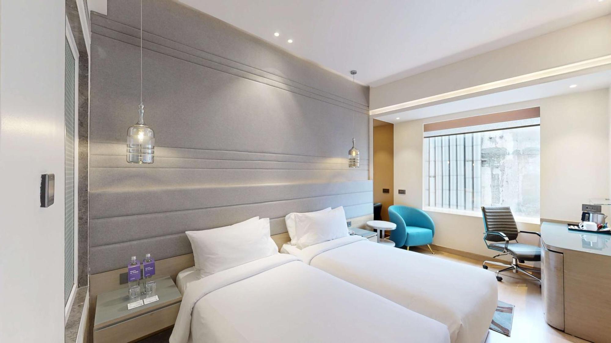 Radisson Blu Towers Kaushambi Delhi Ncr Hotell Ghaziabad Exteriör bild Deluxe Room