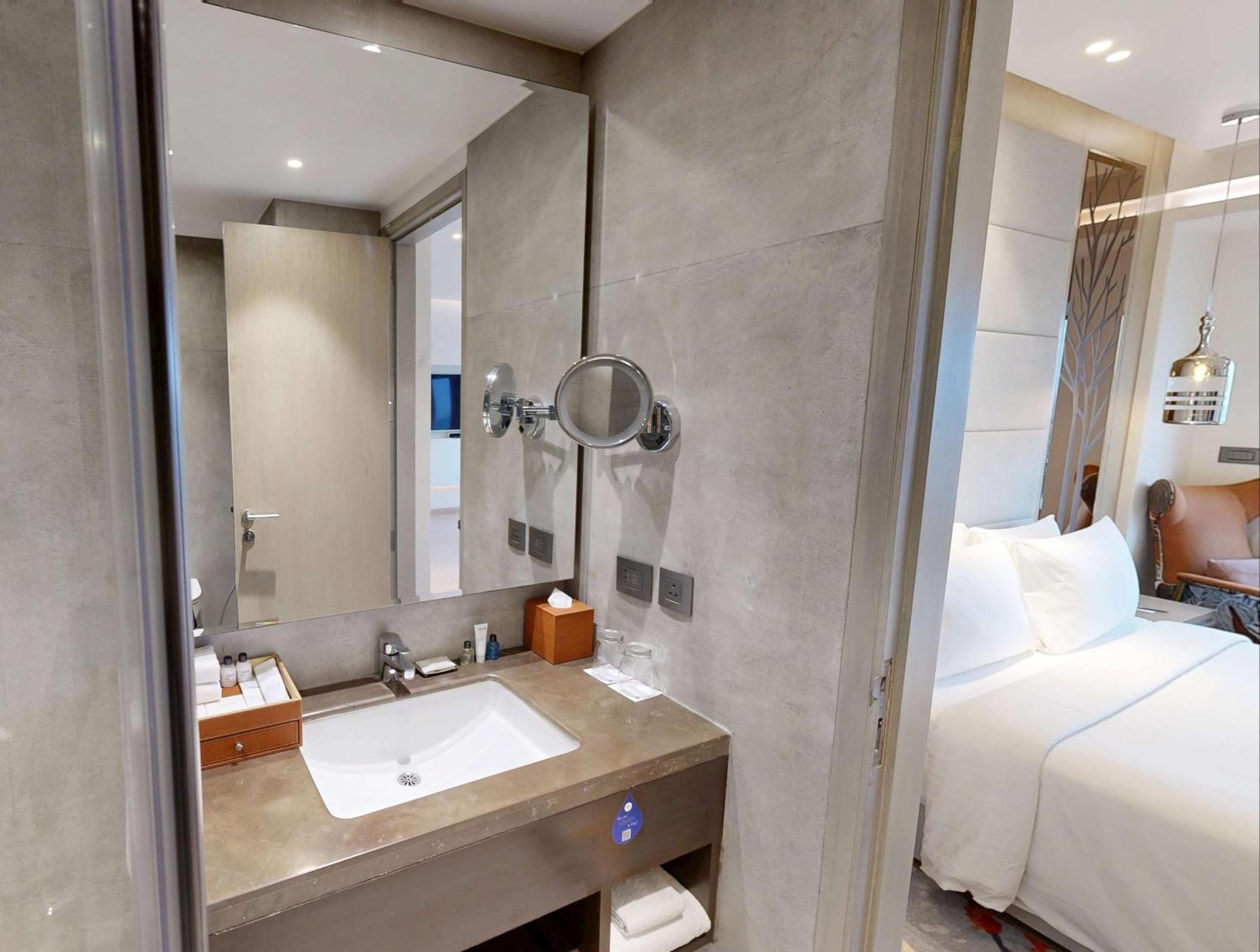 Radisson Blu Towers Kaushambi Delhi Ncr Hotell Ghaziabad Exteriör bild